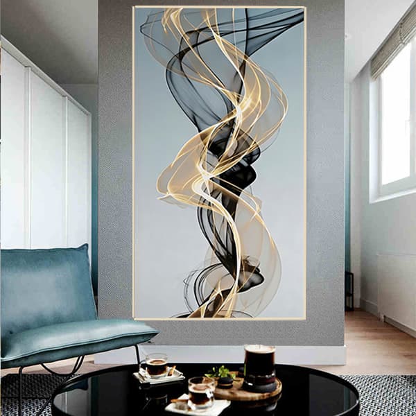 Abstrata Vertical com Curvas Douradas e Pretas